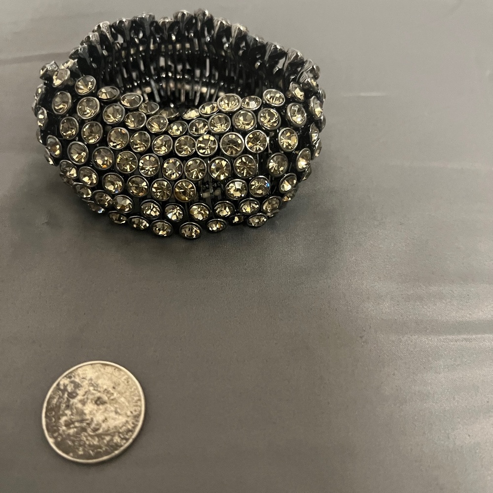 SIGNED RA VINTAGE SPARKLY WIDE CUFF STRETCH BRACELET! BLSCK FRIDAY SALE